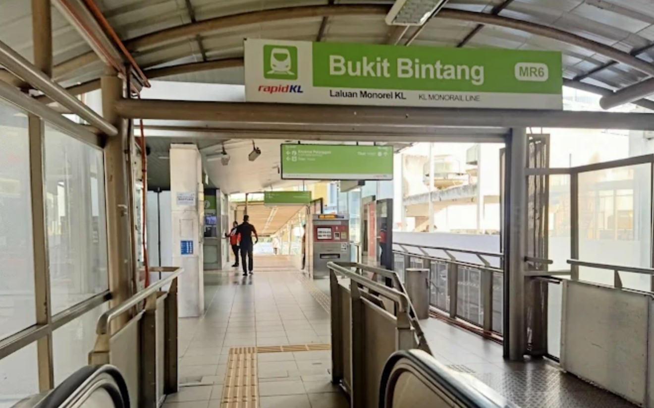 Monorail Bukit Bintang interior
